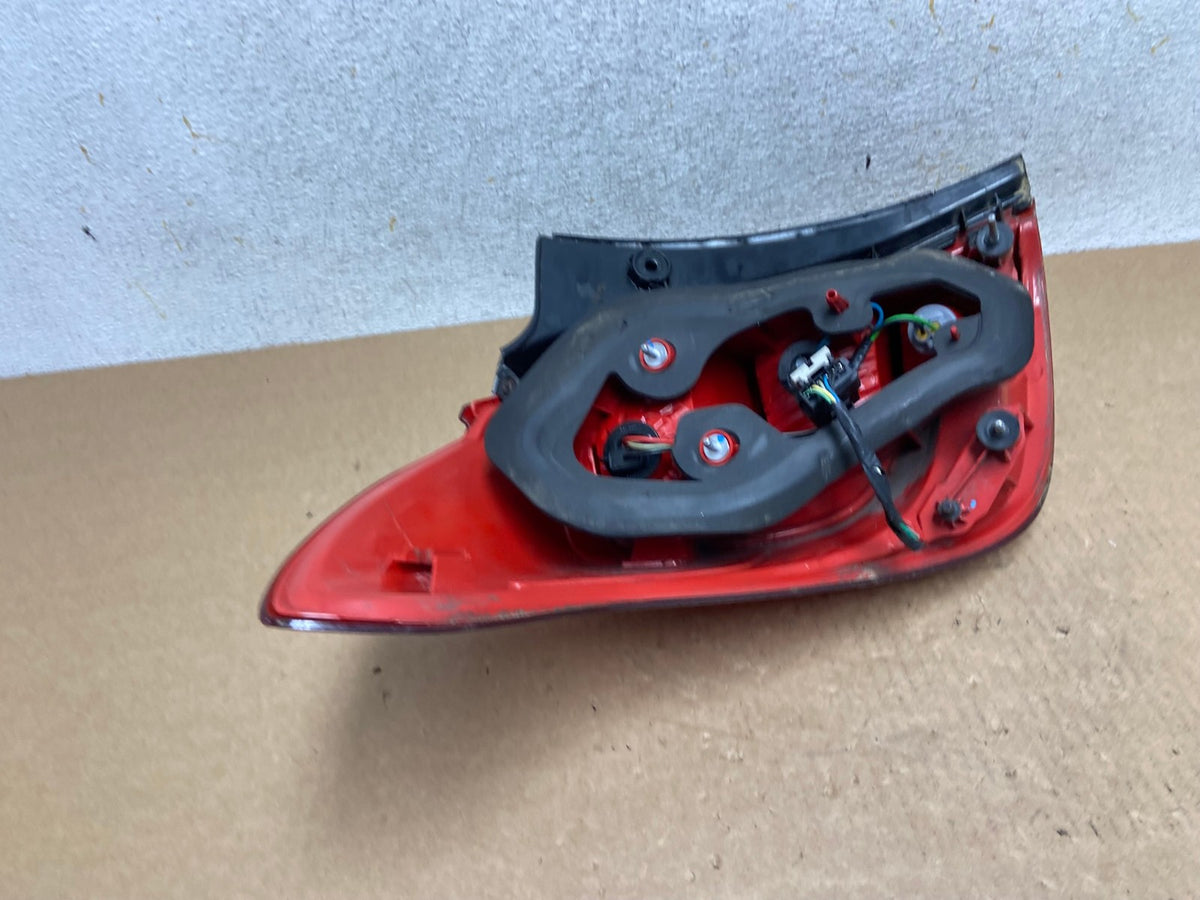 2013 to 2016 Buick Encore Right Passenger RH Side Tail Light AI3426 LK6