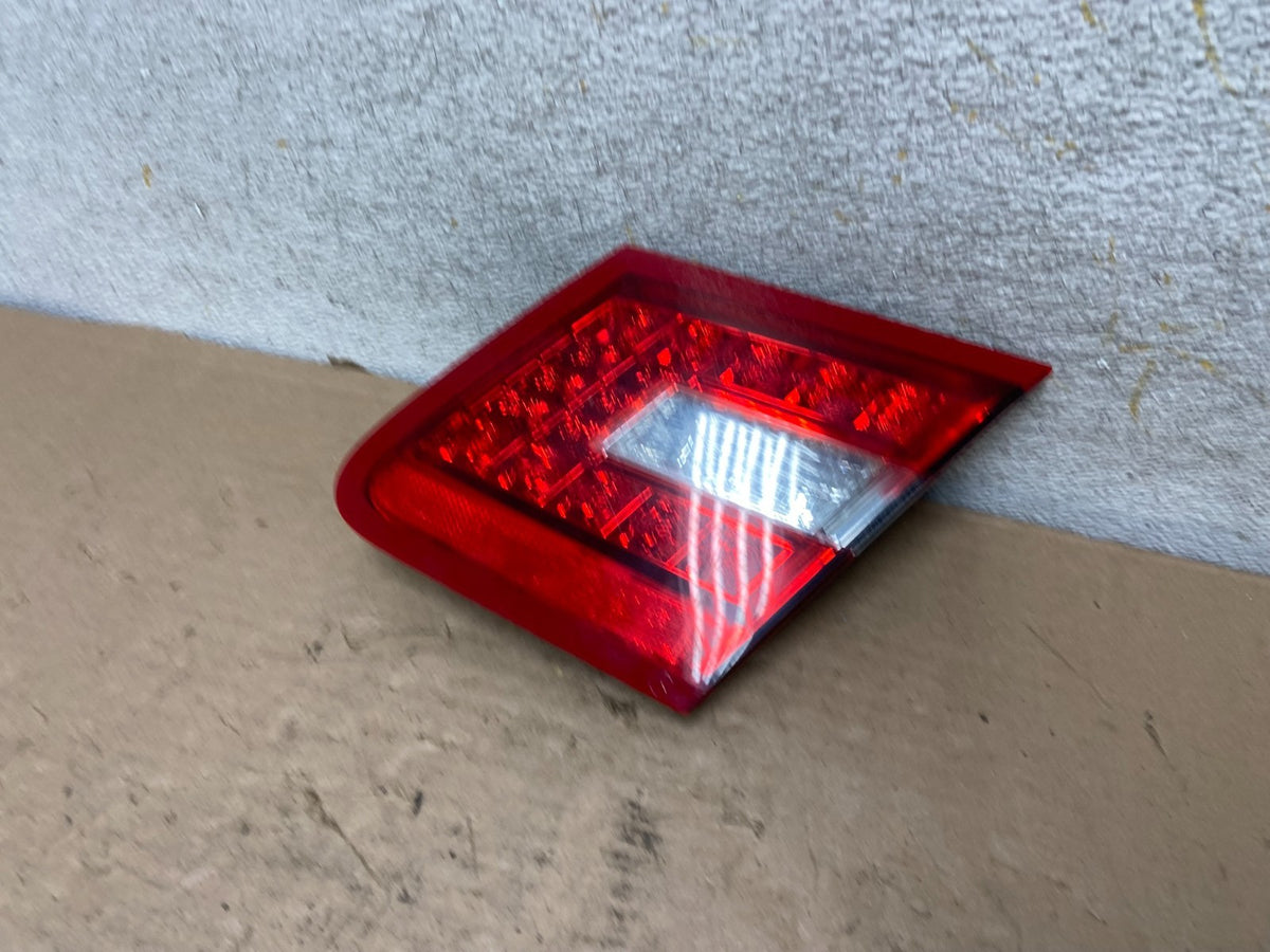 2010 to 2013 Mercedes E-Class Coupe Right Passenger Inner Tail Light ai1097 DG1