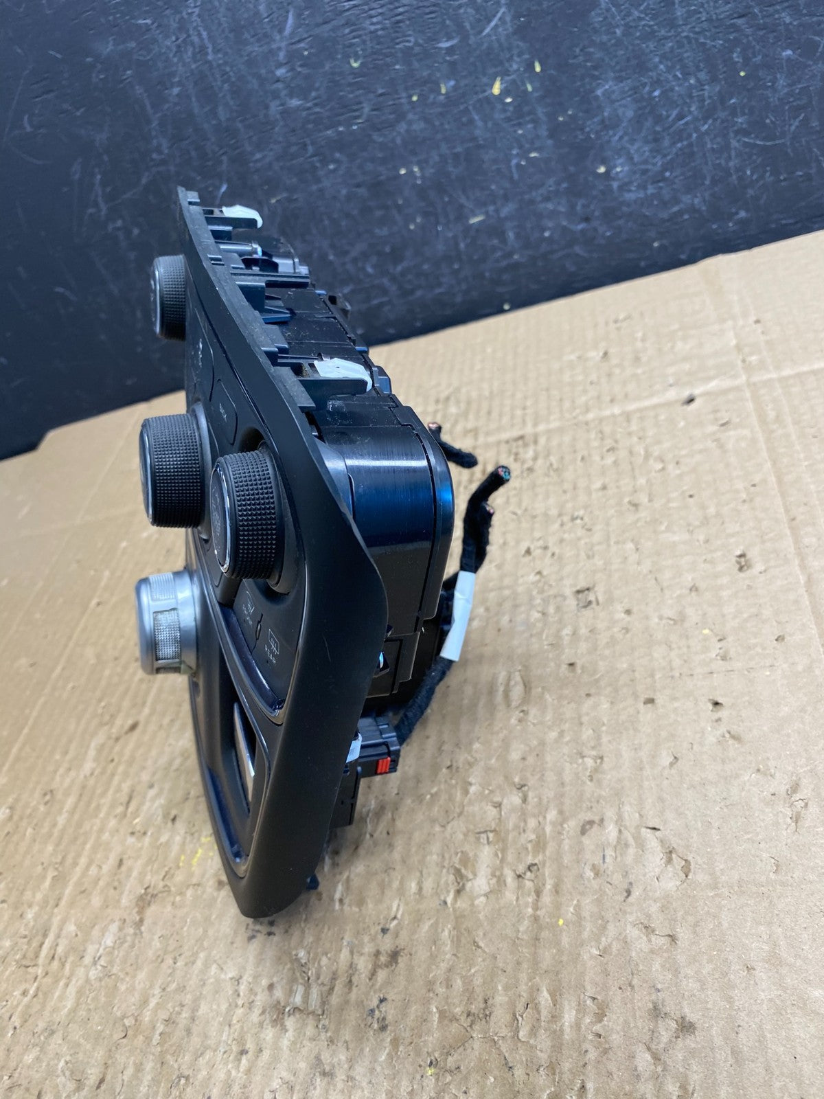 2015 - 2017 Chrysler 200 Heater AC Climate Switch Shifter Gear Control ad1915 DG3