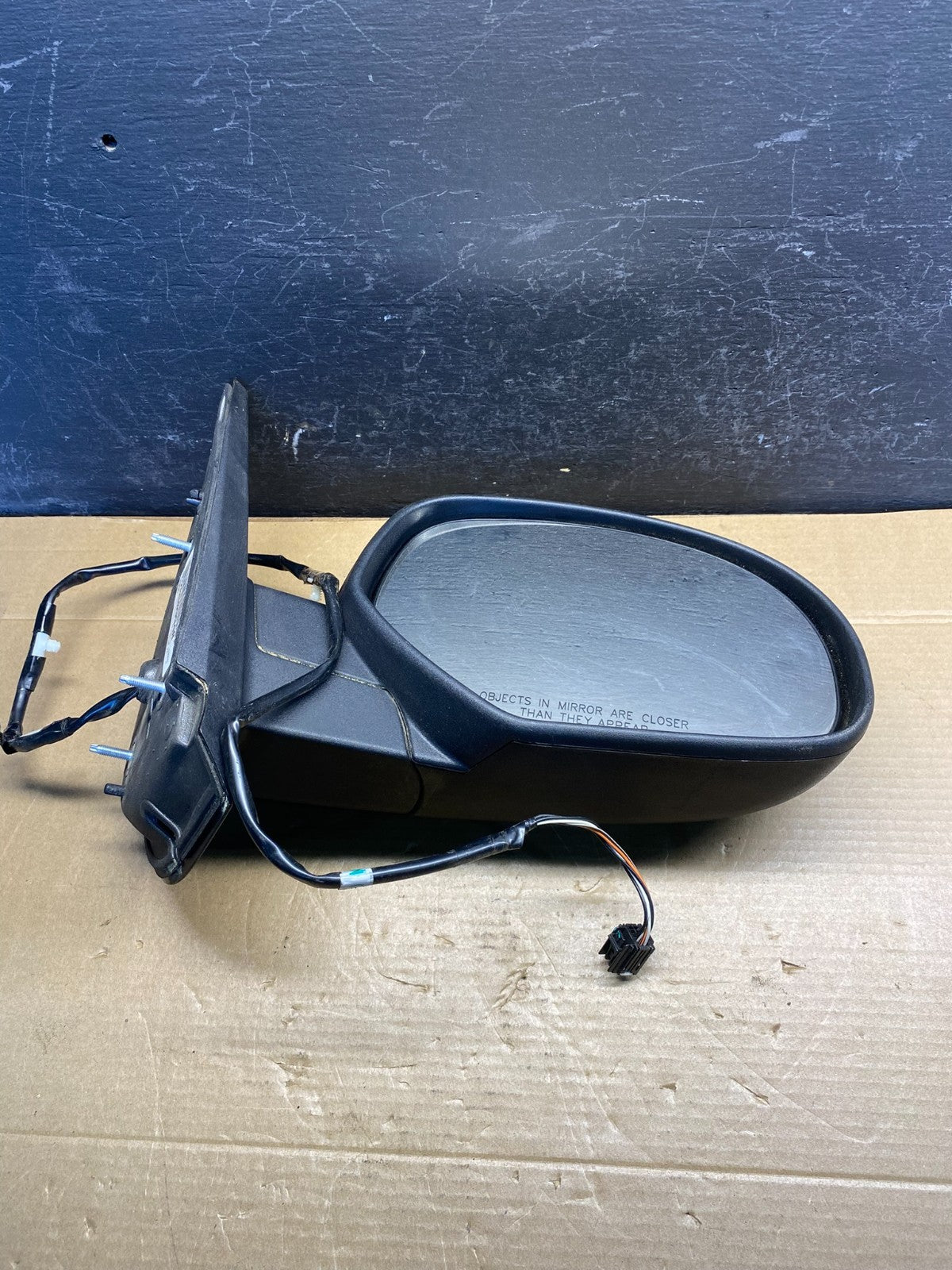 2007-2013 Chevrolet Tahoe Silverado Suburban Right Passenger Mirror AD6628 DW7