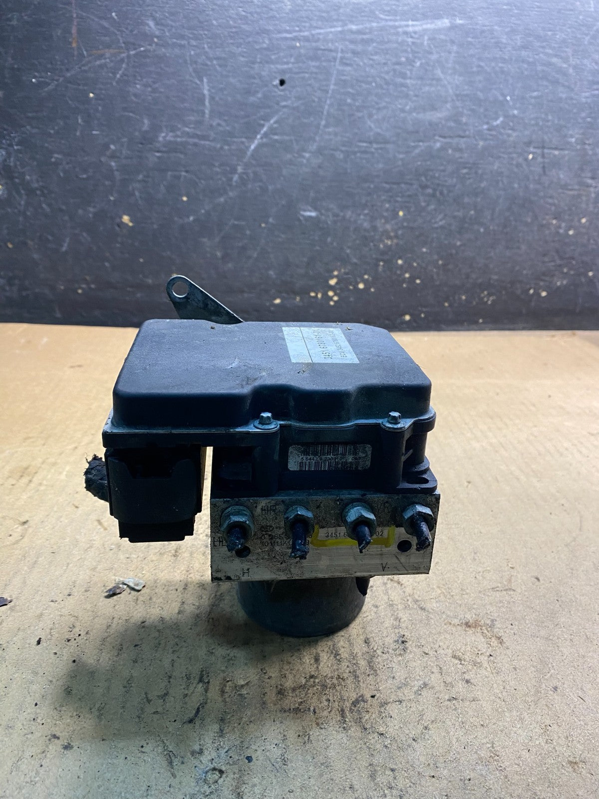 2007 to 2013 BMW 335i ABS Anti-Lock Brake Pump 6768550 OEM Z2398 DG4