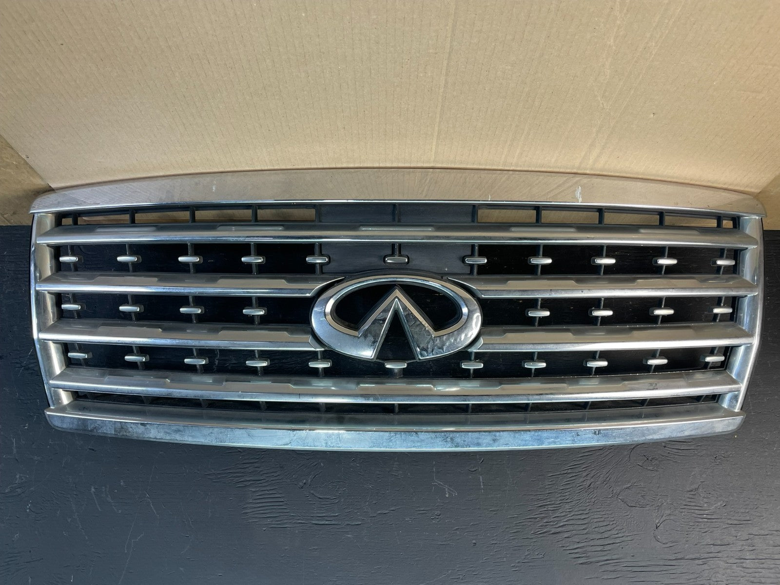 2008 to 2010 Infiniti QX56 Front Upper Chrome Grill Grille AC1911 DG0