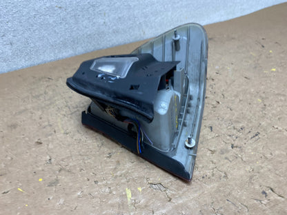 2002 -  2005 BMW 3 320i E46 Series Left Driver Side Tail Light V8309 DW5