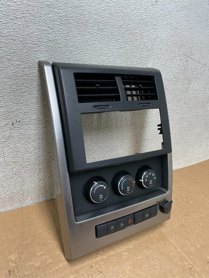 2008 to 2012 Jeep Liberty Dash Climate Temperature Control Radio Bezel V5050 DG2