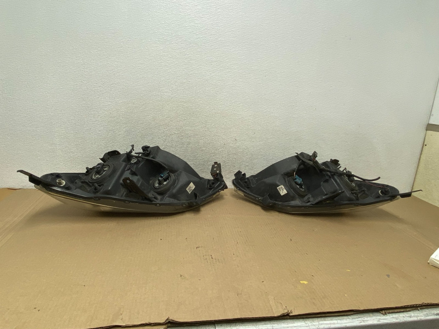 2005 2006 2007 Honda Odyssey Left+Right Set Halogen Headlights AG7905 DW10