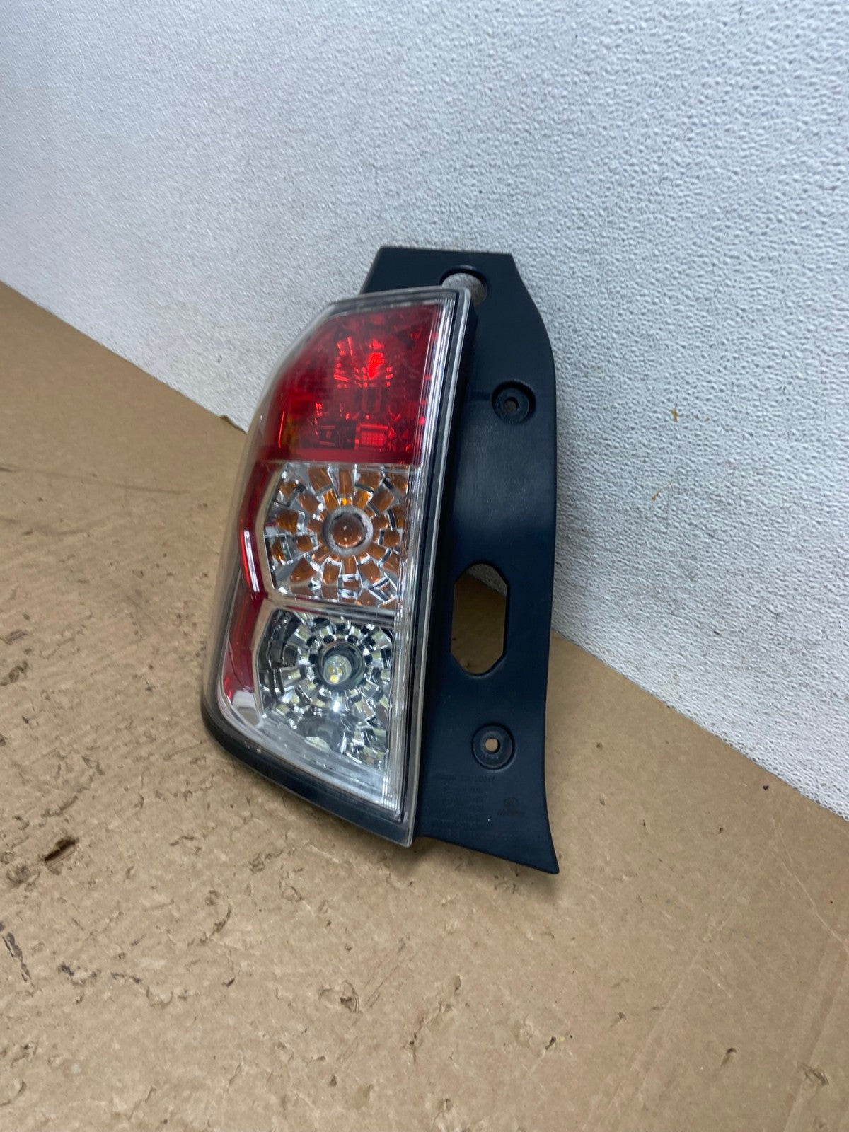 2009 - 2013 Subaru Forester Left Driver Lh Side Tail Light AG1341 LK1