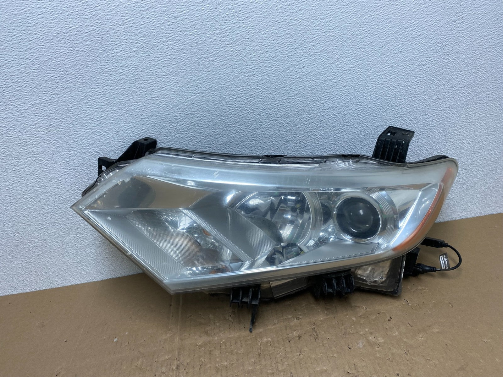 2012 to 2017 Nissan Quest Left Driver LH Side Headlight Halogen Oem AB6949 DW0