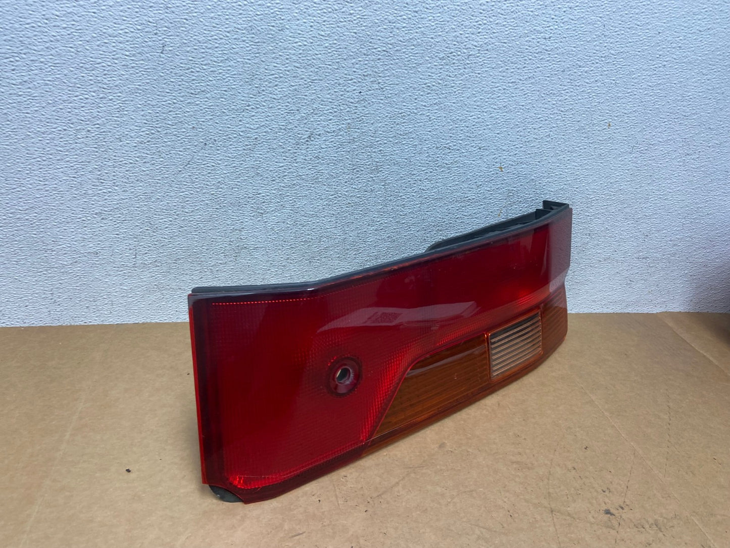 1999 2000 2001 Honda Odyssey Right Passenger RH Tail Light Inner AE2984 LK2