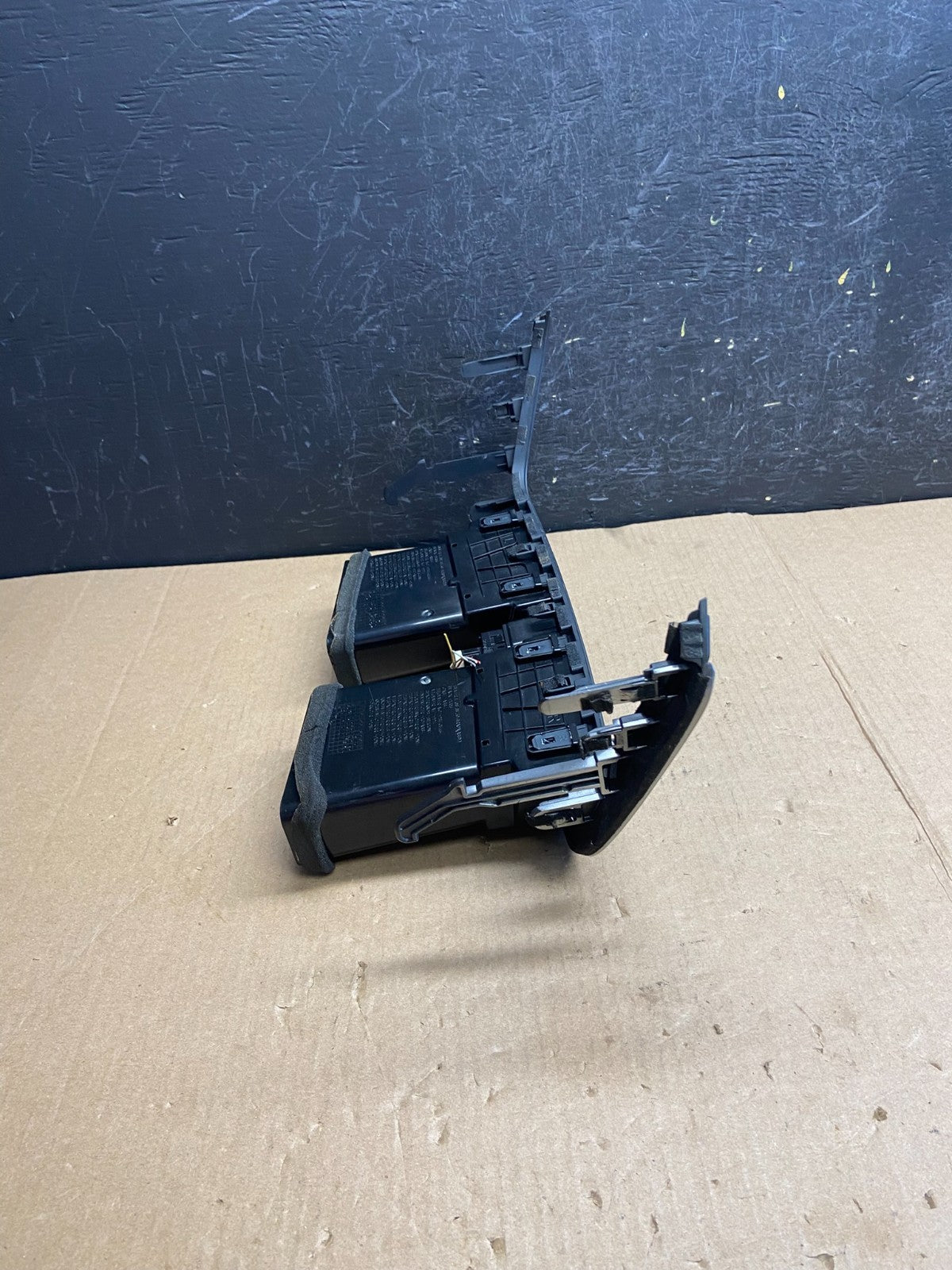2016 2018 Nissan Maxima Center Dash Vent Ac Air Vent Trim Panel Bezel ae4456 DG1