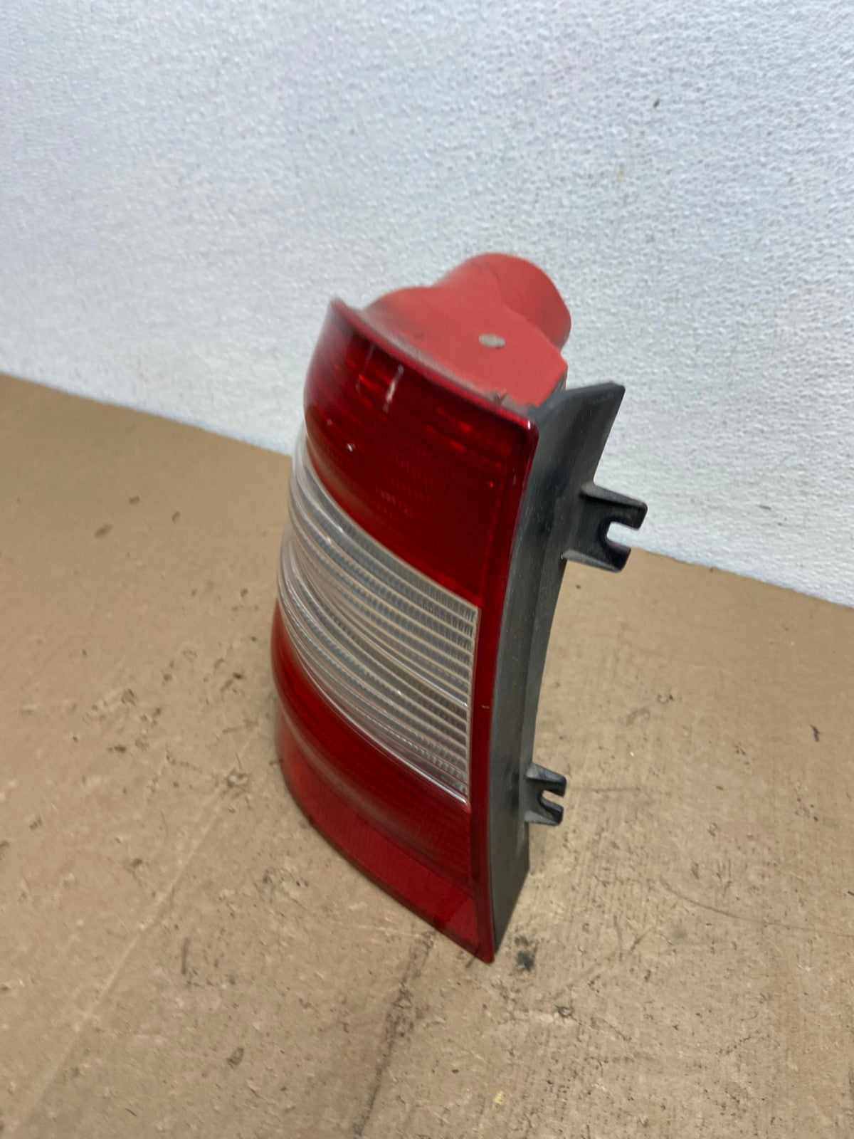 2002-2005 Mercedes ML350 ML-Class Left Driver Lh Side Tail Light AC7297 LK1