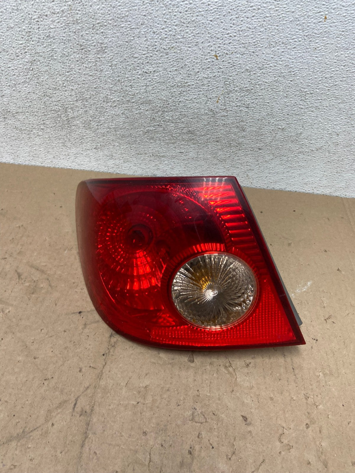 2005 to 2008 Toyota Corolla Left Driver Lh Side Tail Light AG4869 LK0