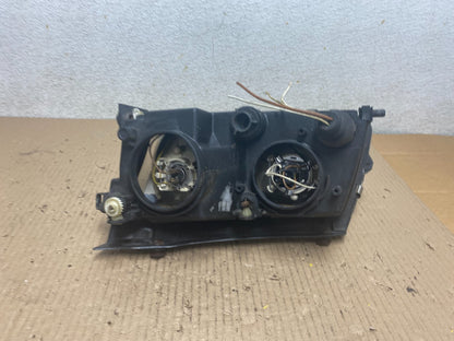 1998 to 2001 Volkswagen Passat Right Side Headlight OEM M9318 DW8