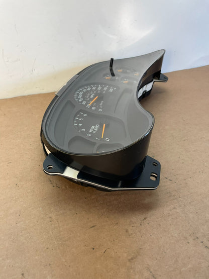 2003 to 2006 Chevrolet Silverado Speedometer Instrument Cluster AG0754 DG1