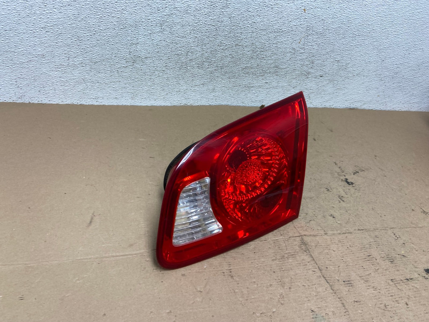 2007 2008 2009 Hyundai Santa Fe Right Passenger Tail Light Inner AF4925 LK2