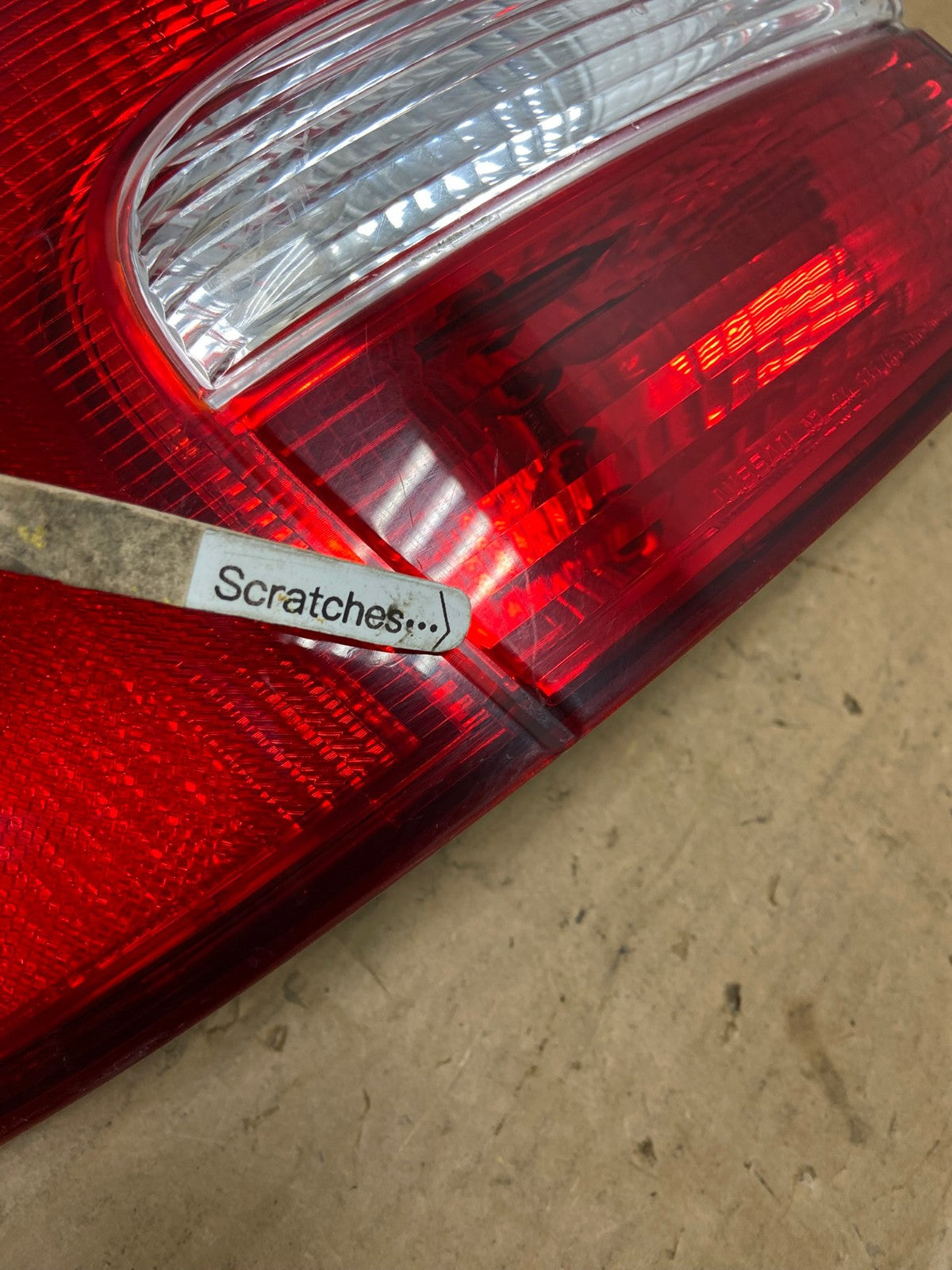 2000 to 2001 Nissan Altima Left Driver LH Side Tail Light AD1251 LK3