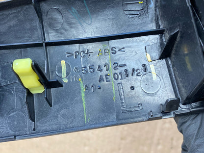 2004 to 2010 Toyota Sienna Left Side Climate Switches Bezel Trim ag8399 DG4
