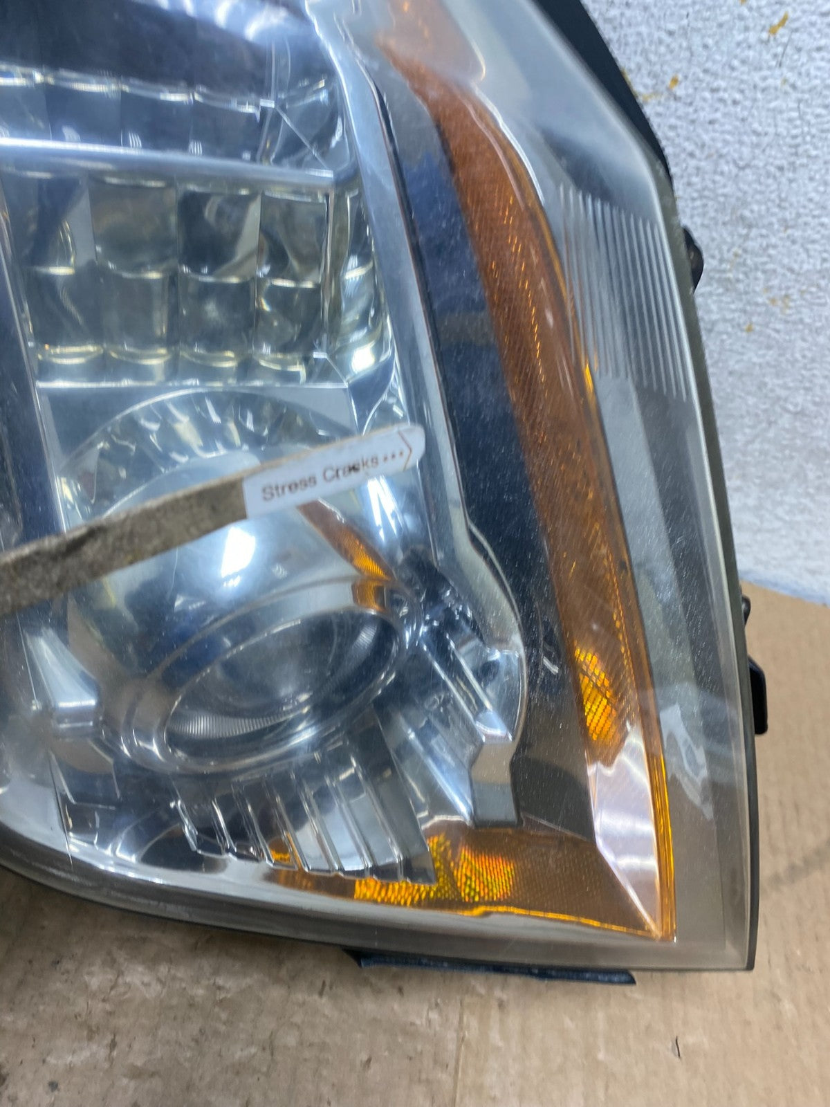 2008 to 2014 Cadillac CTS Right Passegner RH Side Xenon Headlight AI8102 DW4