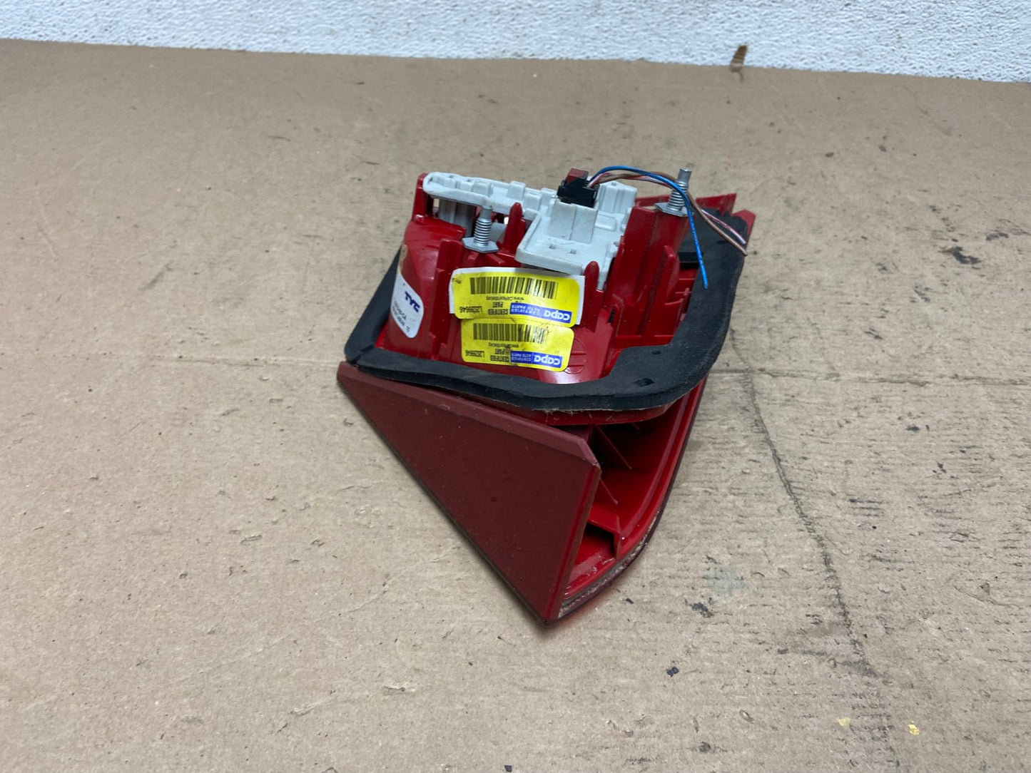 2012 to 2015 Volkswagen Passat Right Passenger Tail light inner DEPO AF5728 LK5
