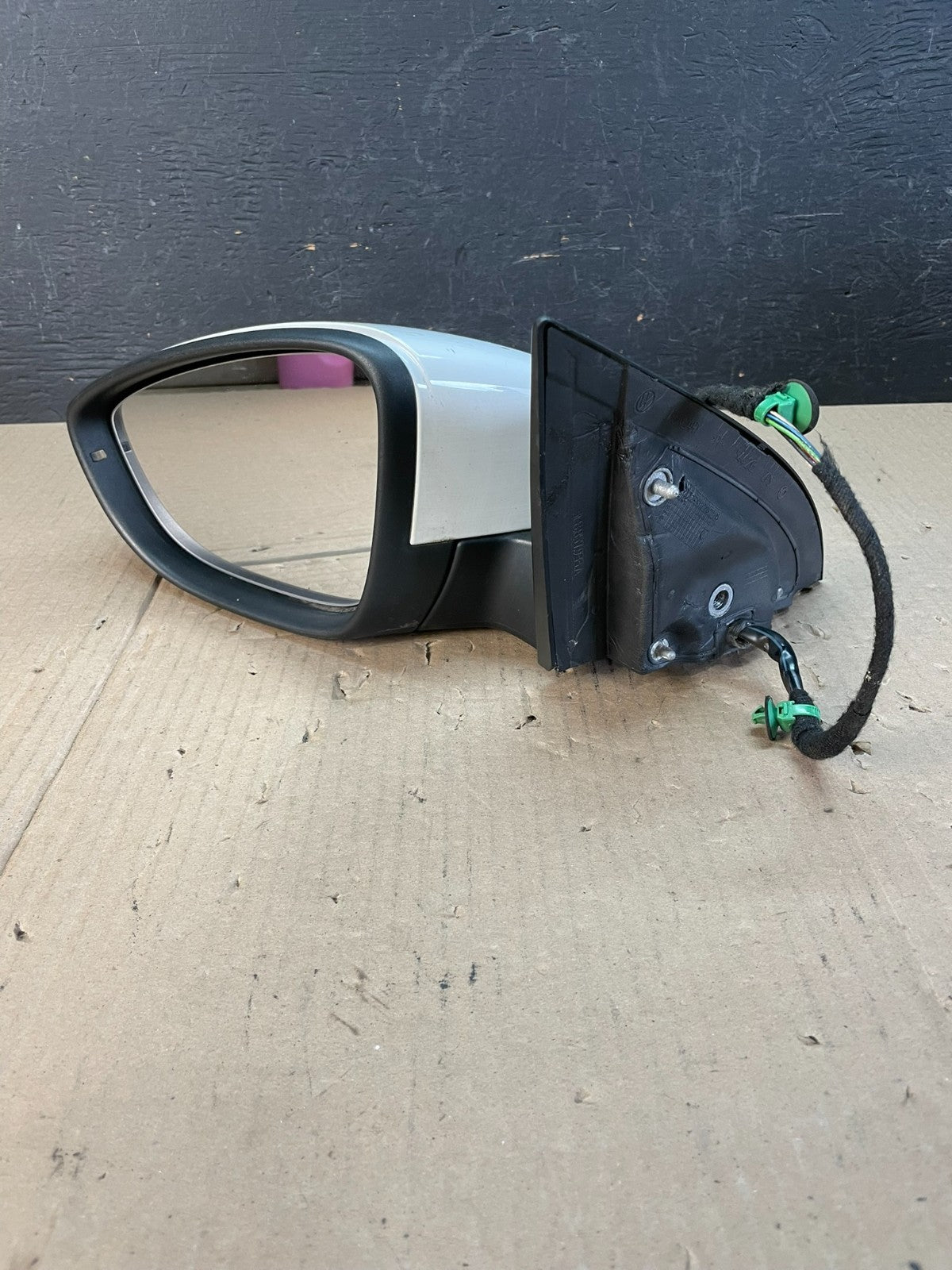 2009 to 2012 Volkswagen CC Left Driver LH Power Door View Mirror AD8683 DW2