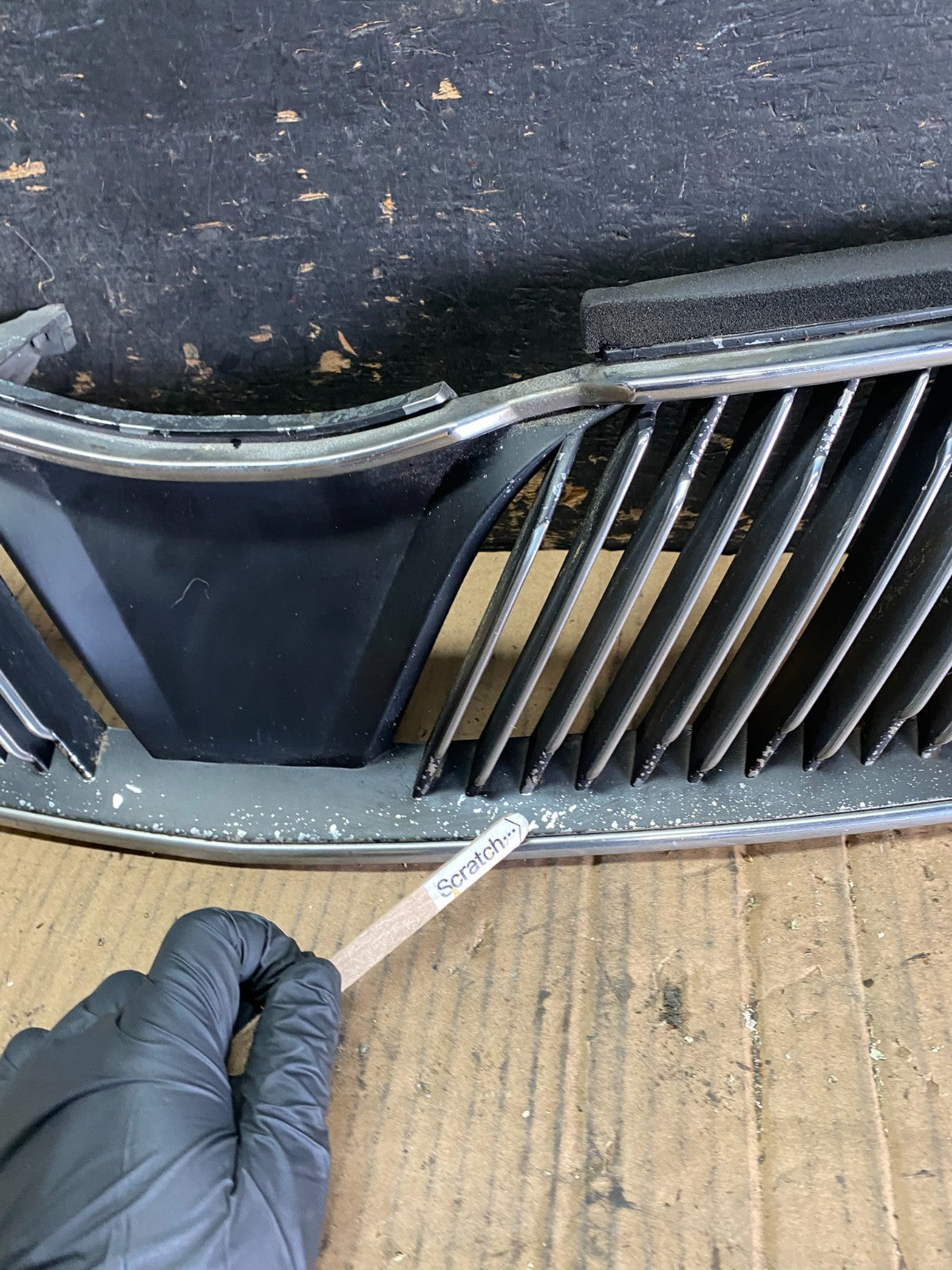 2002-2003 Mitsubishi Diamante Front Upper Grill Grille OEM s6129 DG5