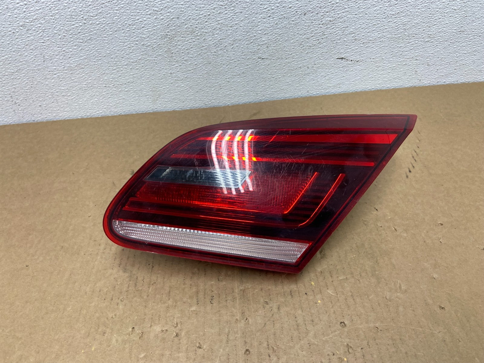 2013 - 2017 Volkswagen CC Right Passenger RH Side Inner Tail Light OEM AC1153 DW0