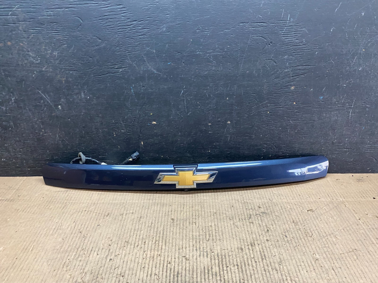 2016-2019 Chevrolet Trax Rear Trunk Camera Molding Trim Oem J7302 GD0