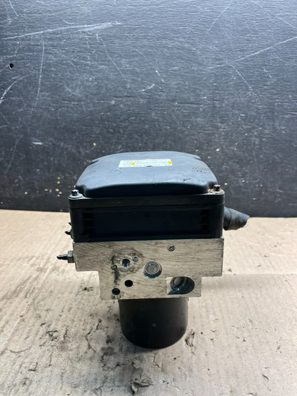 2008 to 2010 BMW 5 Series ABS Pump Control Module T7544 DG1