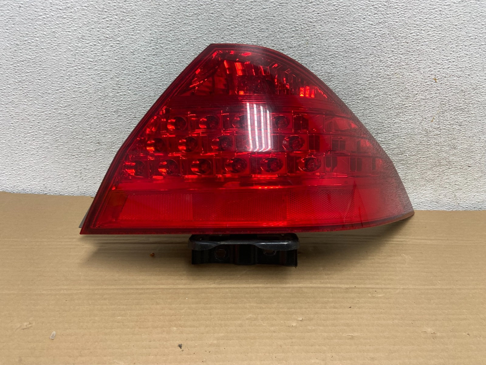 2006 - 2007 Honda Accord Right Passenger Side Tail light AG8846 DW0