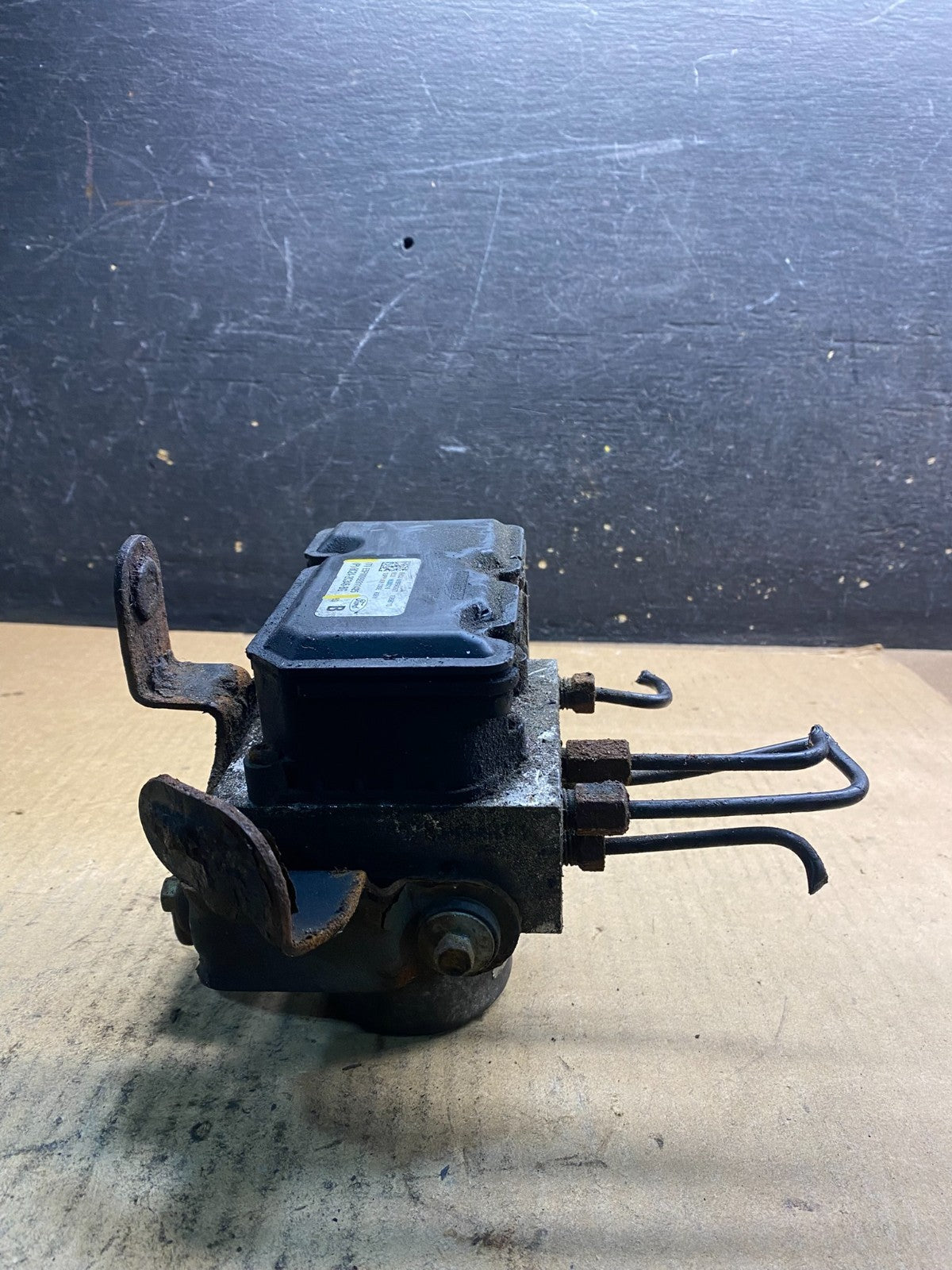 2011 - 2014 Ford E250 E350 Van  ABS Anti Lock Brake Pump Module Oem Z2400 DG2