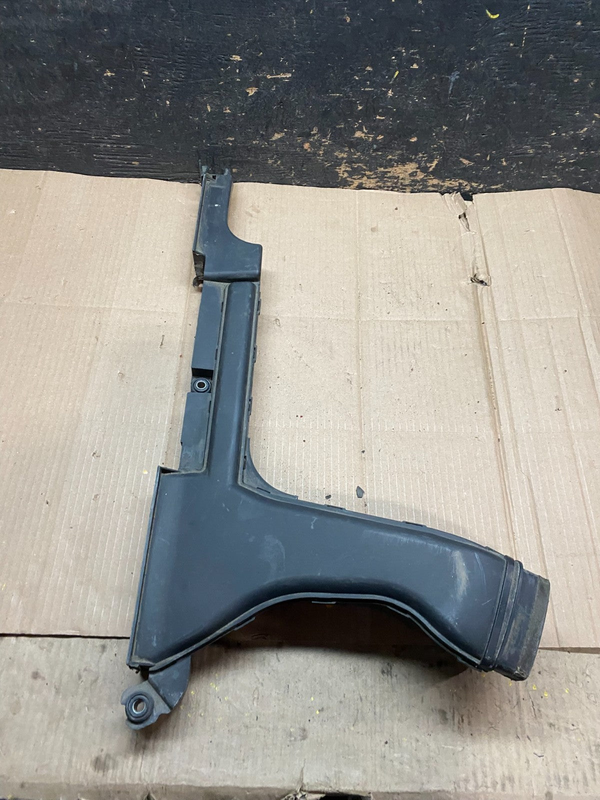 2009 to 2014 Nissan Maxima Upper Air Intake Duct  OEM W4689 DG3