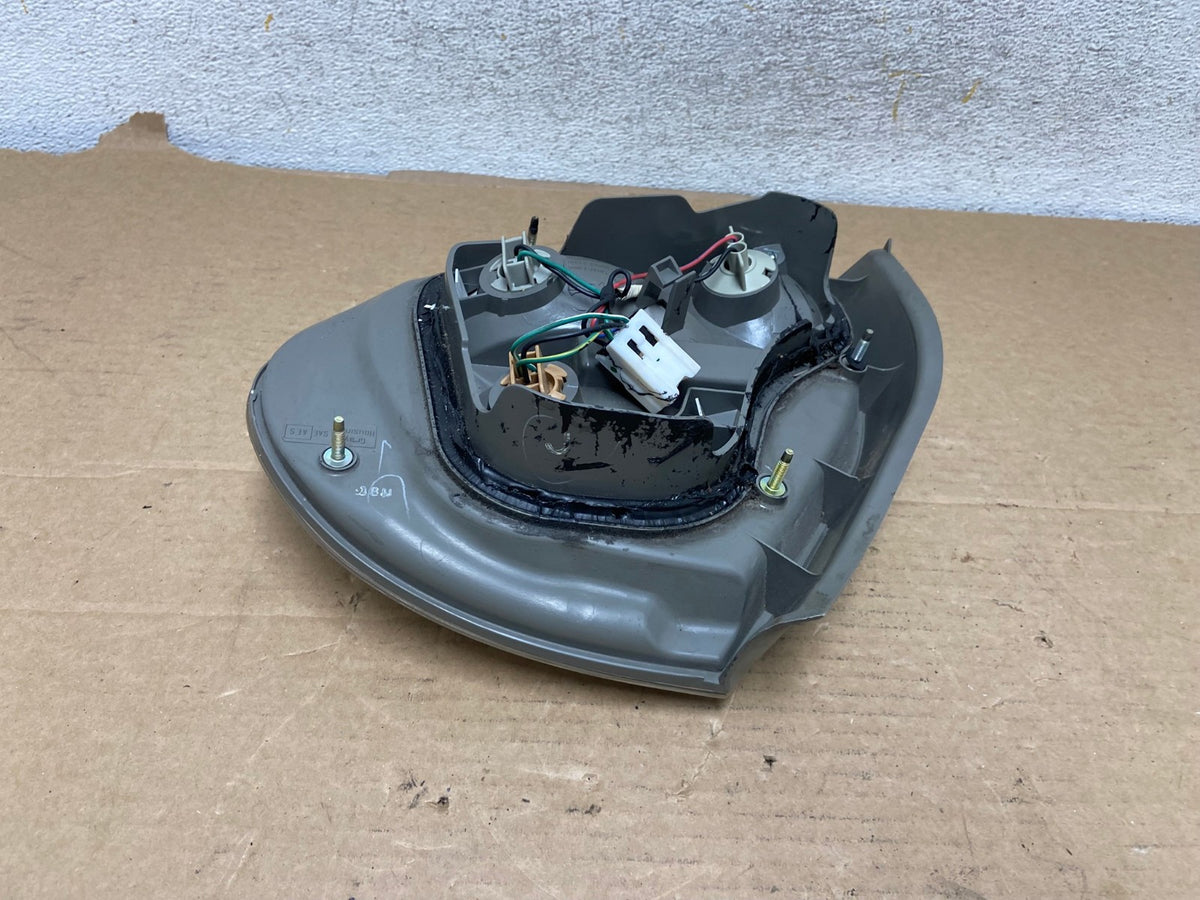 2002 2003 Nissan Maxima Left Driver Lh Side Tail Light AH7900 LK3