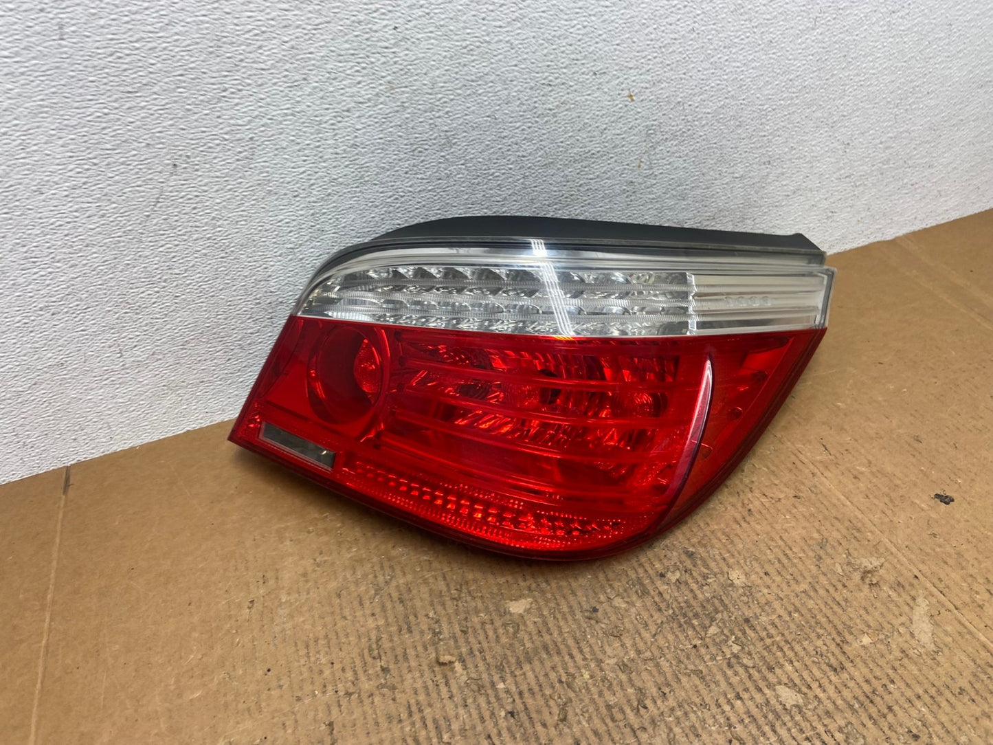 2008 2009 2010 BMW 5 525i 530i Right Passenger Rh Tail Side Light AE2596 LK2