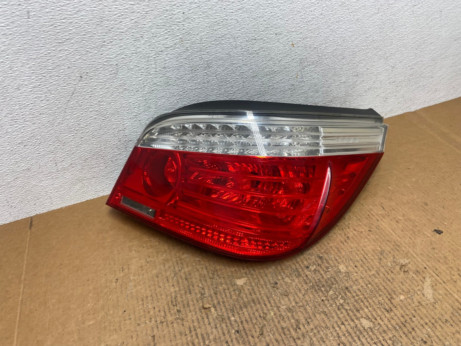 2008 2009 2010 BMW 5 525i 530i Right Passenger Rh Tail Side Light AE2596 LK2