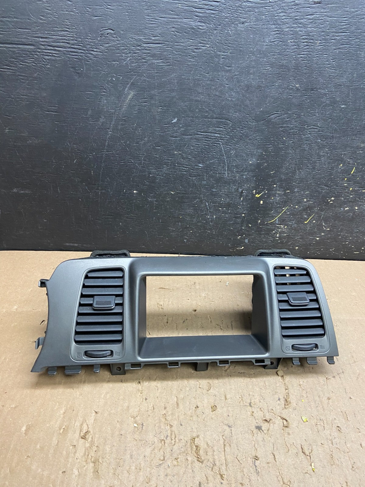 2009-2014 Nissan Murano Radio Center Console Display Bezel Air Vent T6026 DG0