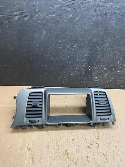 2009-2014 Nissan Murano Radio Center Console Display Bezel Air Vent T6026 DG0