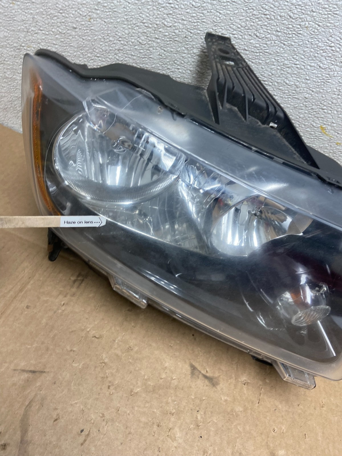 2011-2013 Jeep Grand Cherokee Right Passenger Halogen Headlight Y8590 DG4
