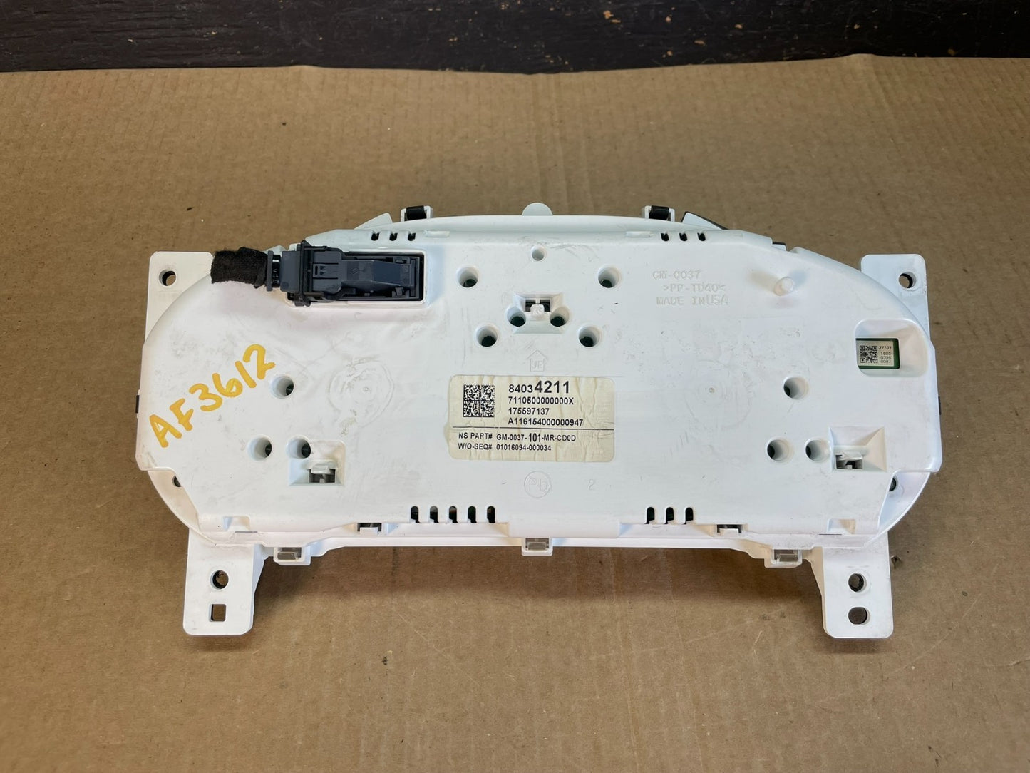 2016 GMC Canyon Instrument Cluster Speedometer AF3612 DG8