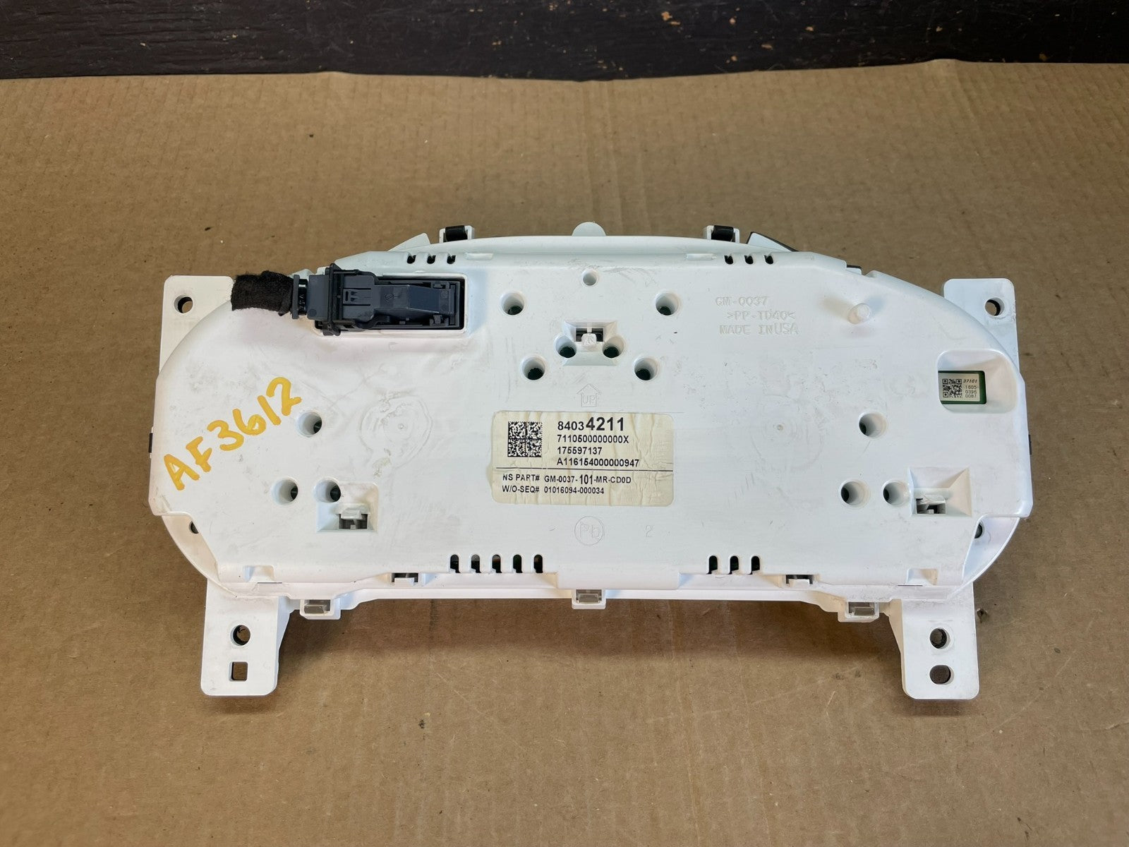 2016 GMC Canyon Instrument Cluster Speedometer AF3612 DG8