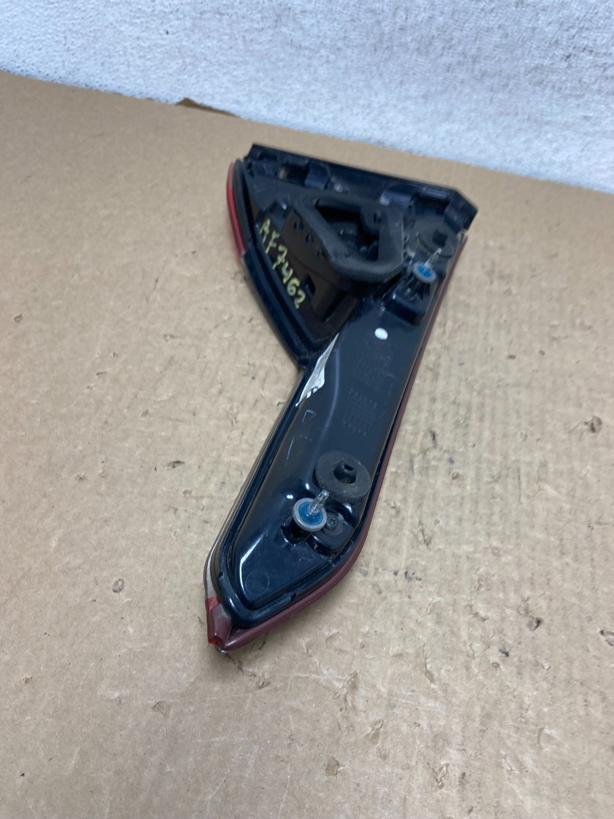2020 to 2023 GMC Acadia AT4 Right Passenger Side Tail Light Inner AF7462 DG6