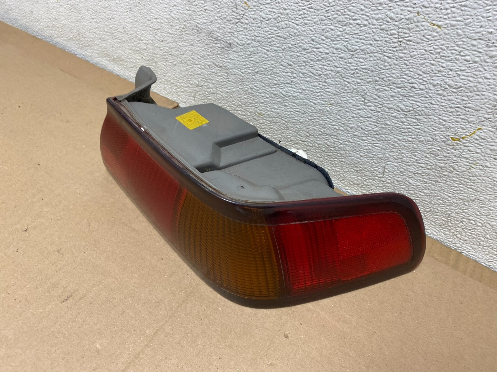 1997 1998 1999 Toyota Camry Tail Light Right Passenger Rh Side Oem D8267 DG11