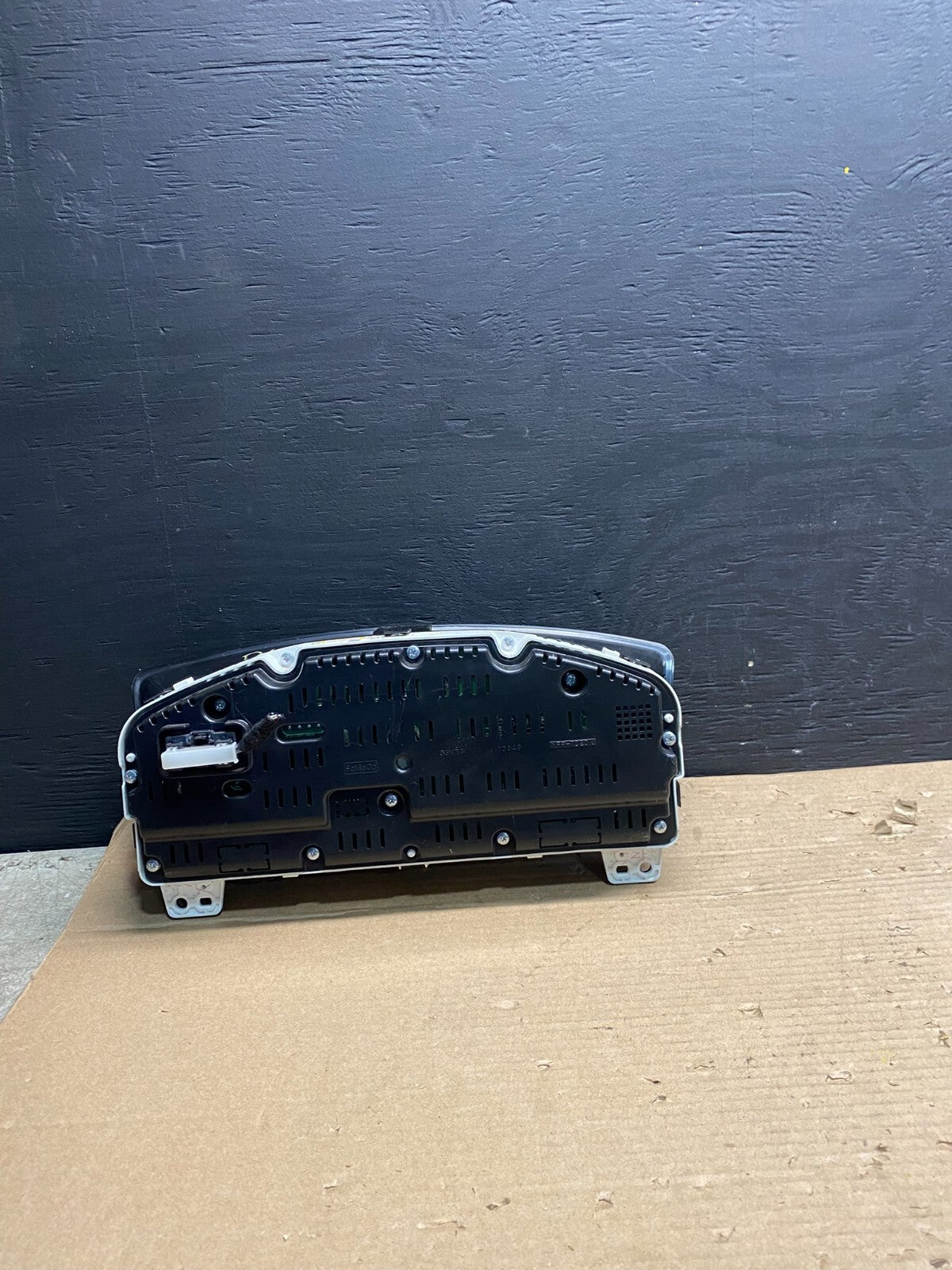 2014 Lincoln MKS Speedometer Instrument Gauge Cluster D4699 DG15