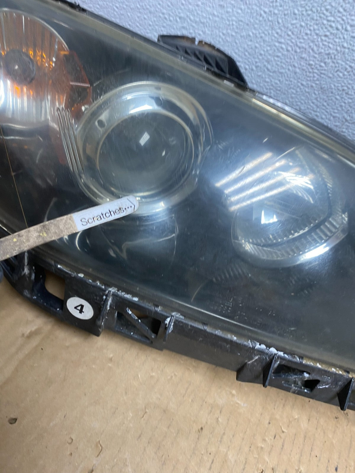 2004 to 2009 Mazda 3 Sedan Left+Right Side Headlights AD0871 DW3