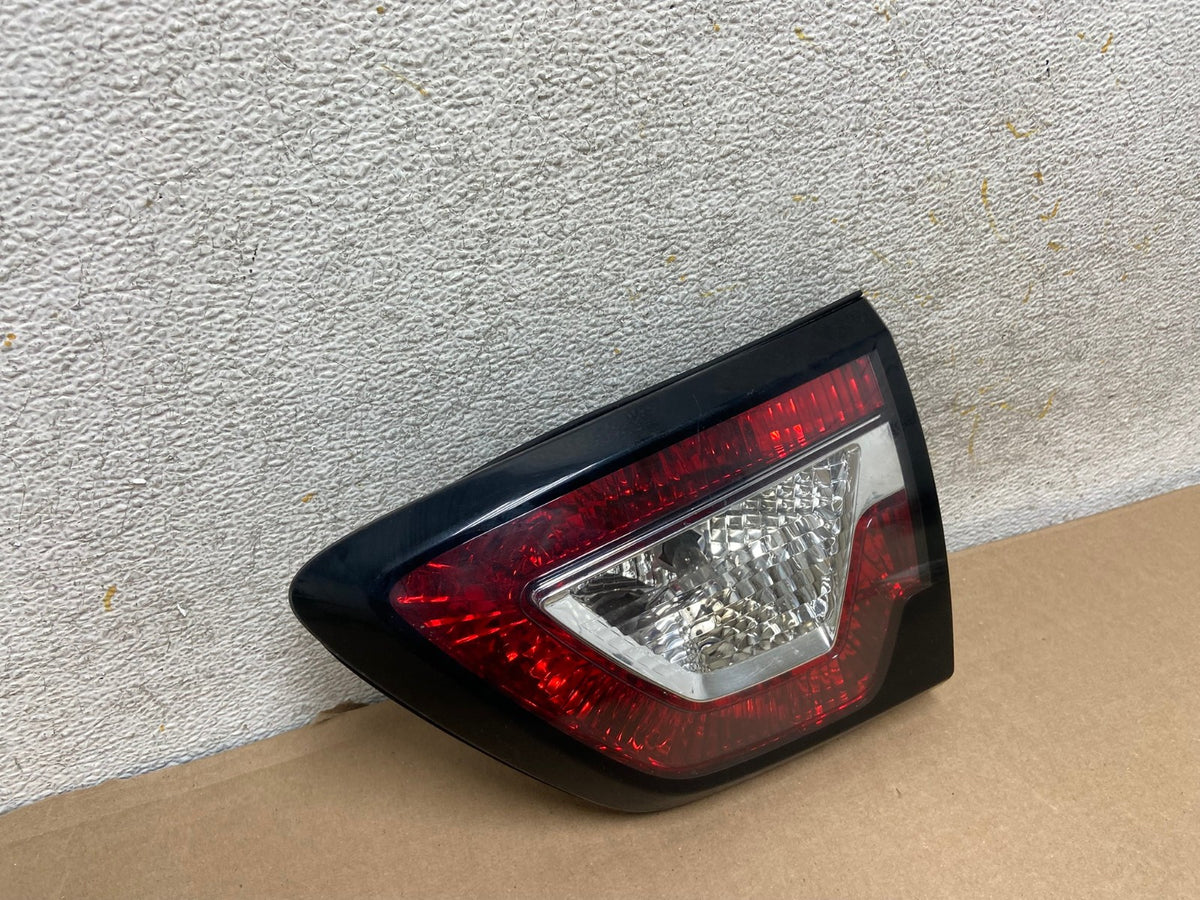 2013 2017 Chevrolet Traverse Right Passenger RH Inner Tail Light AH9299 LK2