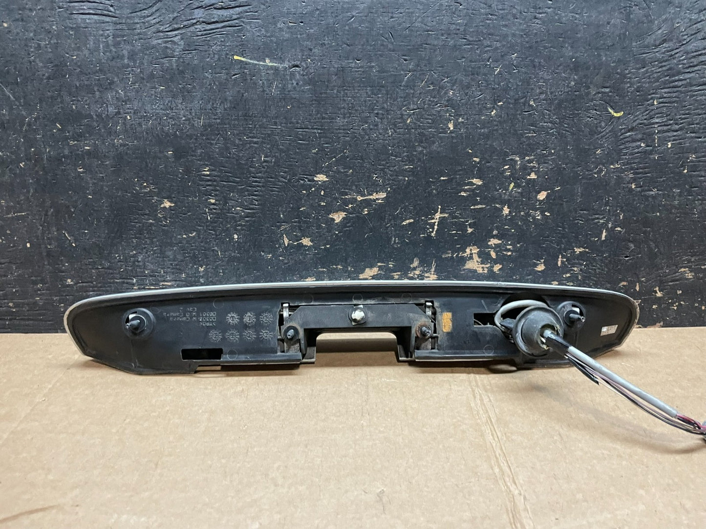 2008-2012 Buick Enclave Trunk Lid Finish Garnish Panel Moulding Camera Z5754 DG7