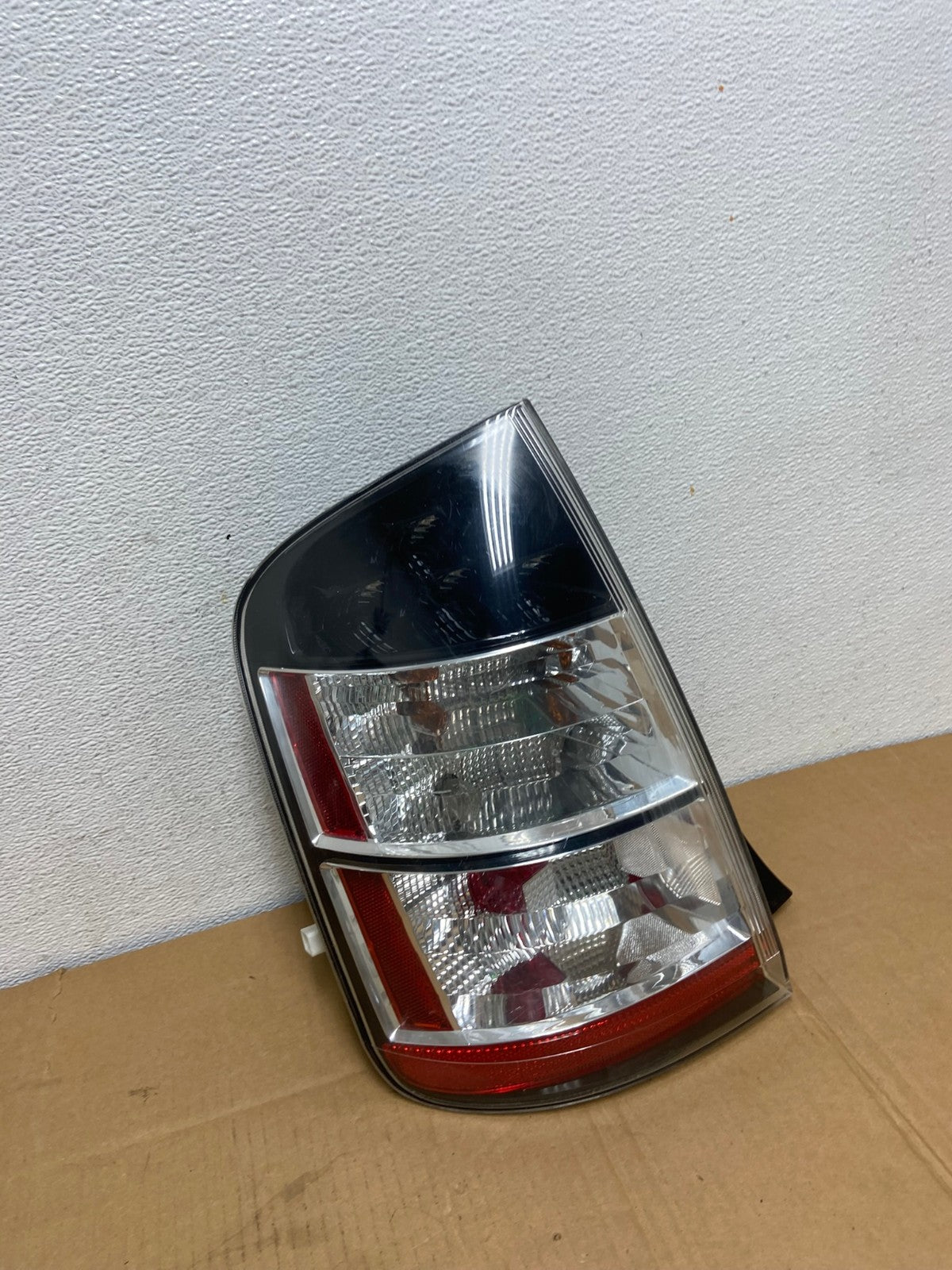 2004 2005 Toyota Prius Tail Light Left Driver Lh Side AC7492 LK2