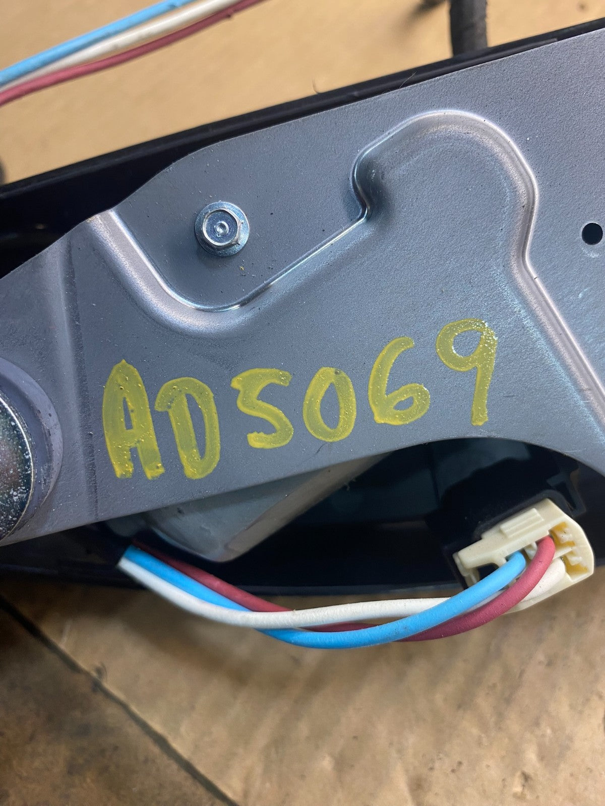 2011-2013 Jeep Grand Cherokee Tailgate Back Door Rear Wiper Motor Wiper AD50697