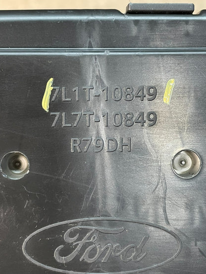 2007 2008 Ford Expedition Speedometer Cluster Gauge 7L1T-10849 ae3355 DG8