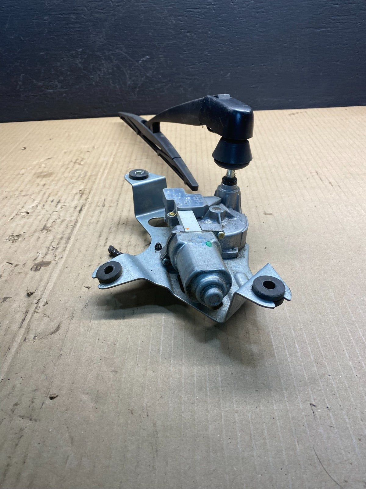 2011 to 2017 Nissan Quest Rear Wiper Motor AC0906 DG4
