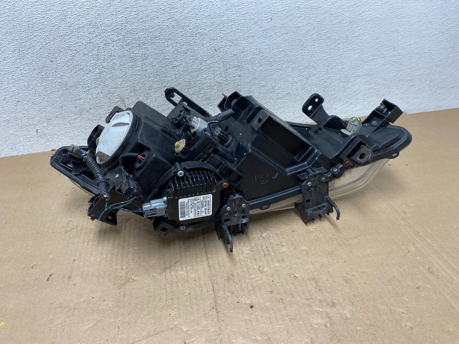 2011 to 2014 Nissan Murano Headlight Left Driver LH Side Xenon Hid AG4664 DW7