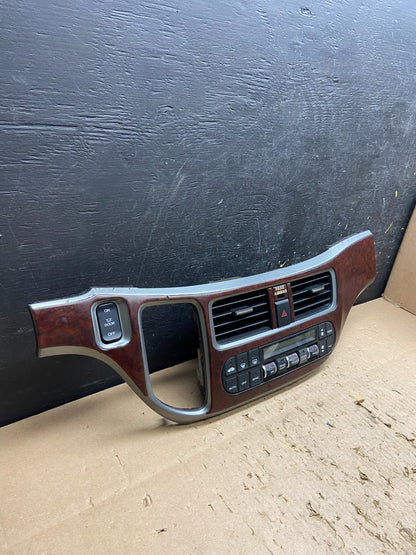 2005 to 2010 Honda Odyssey Radio Climate Control Dash Trim Bezel T8370 DG1